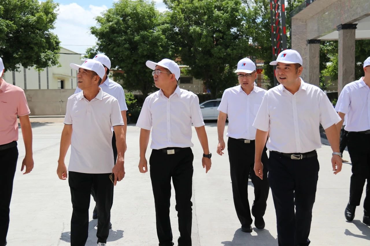 護航力源科技二期廠房項目建設！區政府開展項目建設督導工作